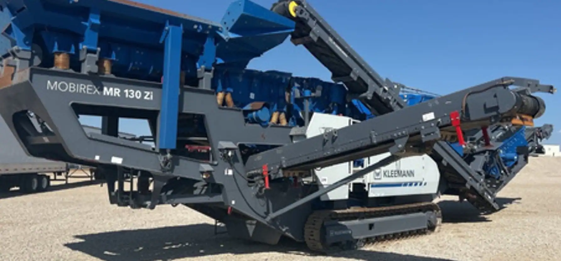 new-fleet-mobirex A Kleemann Impact Crusher construction machine
